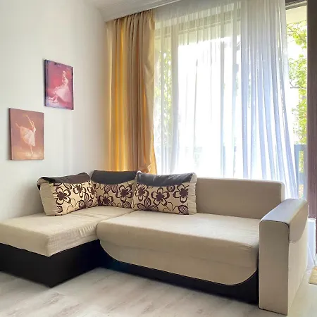 Paradise Complex Приморсько