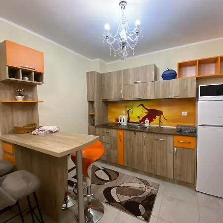 Апартаменти Paradise Complex Приморсько