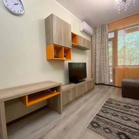 Paradise Complex Апартаменти *