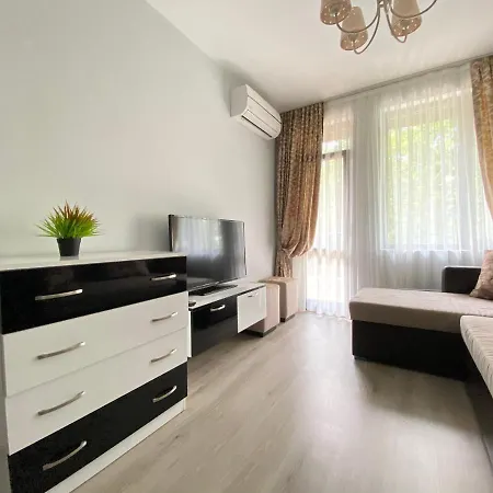 Paradise Complex Апартаменти *