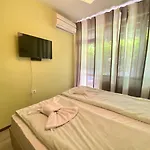 Paradise Complex Apartment *