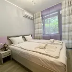 Paradise Complex Apartment *