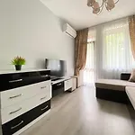Paradise Complex Apartment *