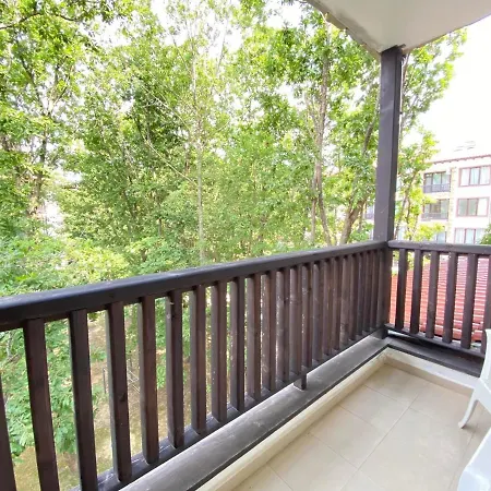 Paradise Complex Apartment *