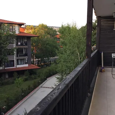 Paradise Complex Apartment