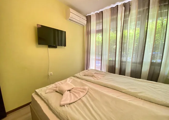 Paradise Complex Apartment *