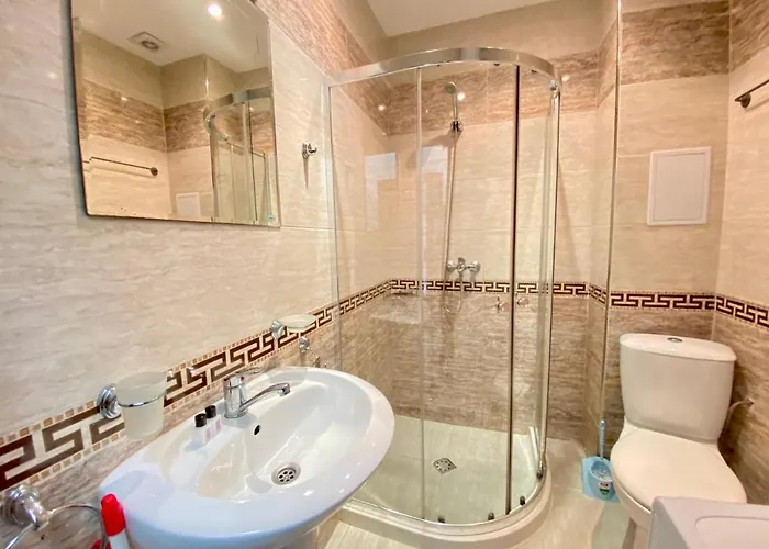 Paradise Complex Apartment