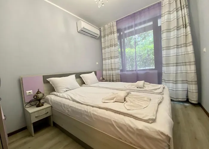 Paradise Complex Apartment *