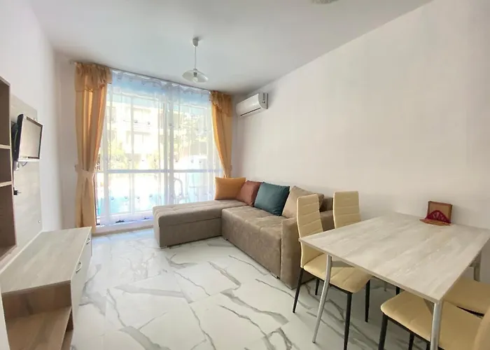 Paradise Complex Apartment *