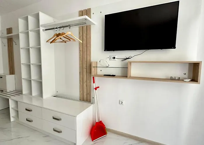 Paradise Complex Apartment